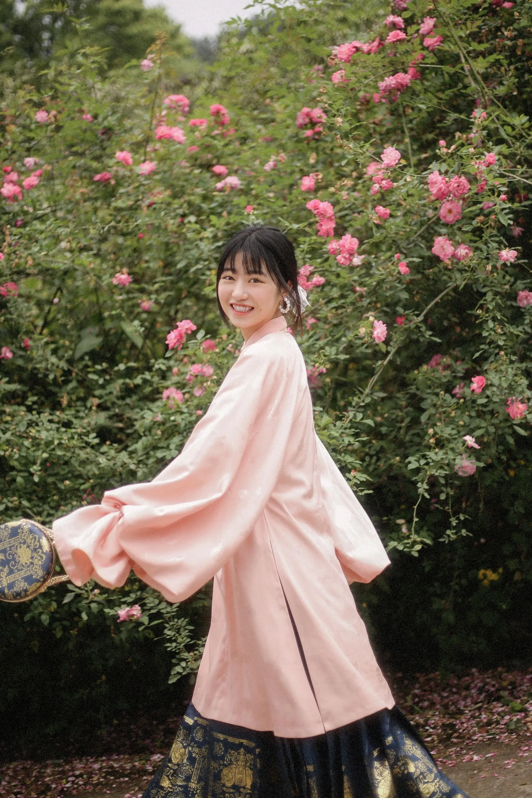 [YITUYU艺图语]2022.09.22 蔷薇花开 panniling [30P]插图8